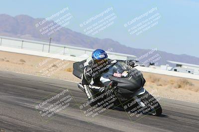 media/Jan-18-2024-Racers Edge (Thu) [[008952c709]]/B Group/Session 2 (Turn 15 Inside)/